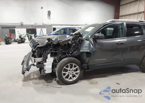 2016 Jeep Cherokee Latitude from USA, damaged, VIN 1C4PJMCS8GW119437